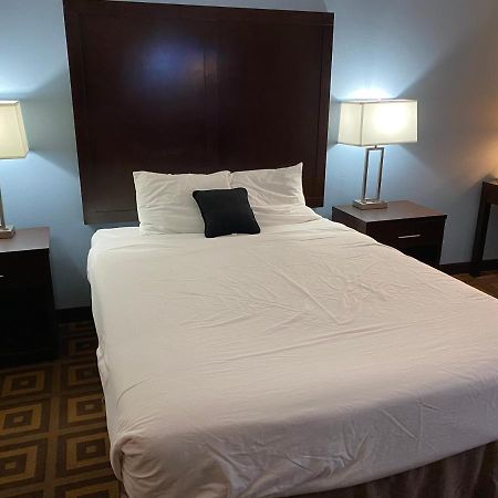 Red Lion Inn & Suites Post Falls Exteriér fotografie